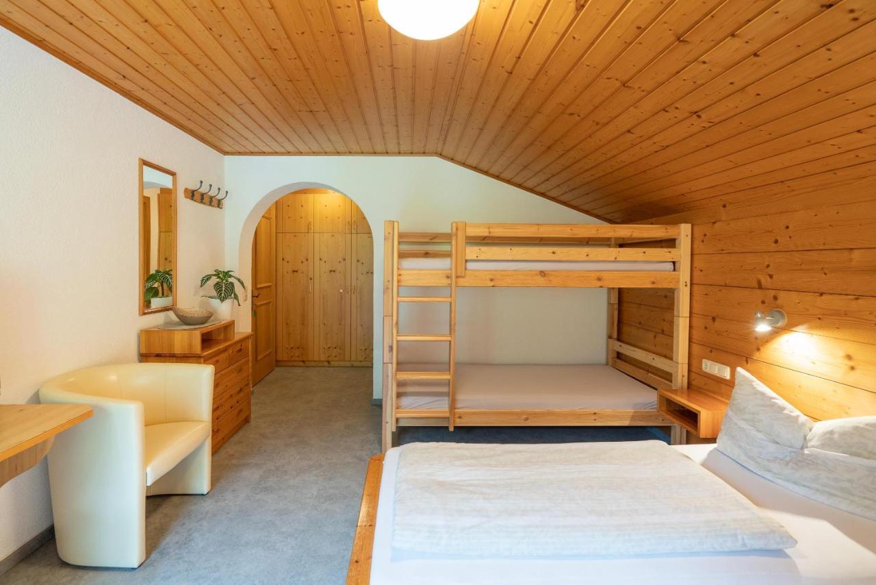 Gästehaus Fitsch - Ferienwohnung in Silbertal Exterior foto